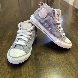 Stylish Kids High-Top Sneakers - Gray and White